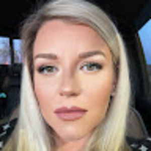 Meet your Posher, Toshia